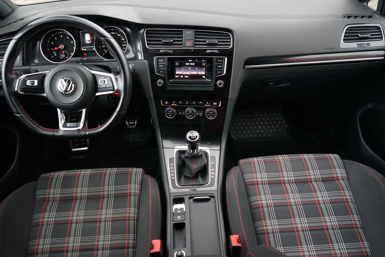 Volkswagen Golf VII 2.0 GTI Performance...  Image 6