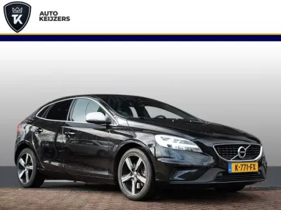 Volvo V40 1.5 T3 R Line 