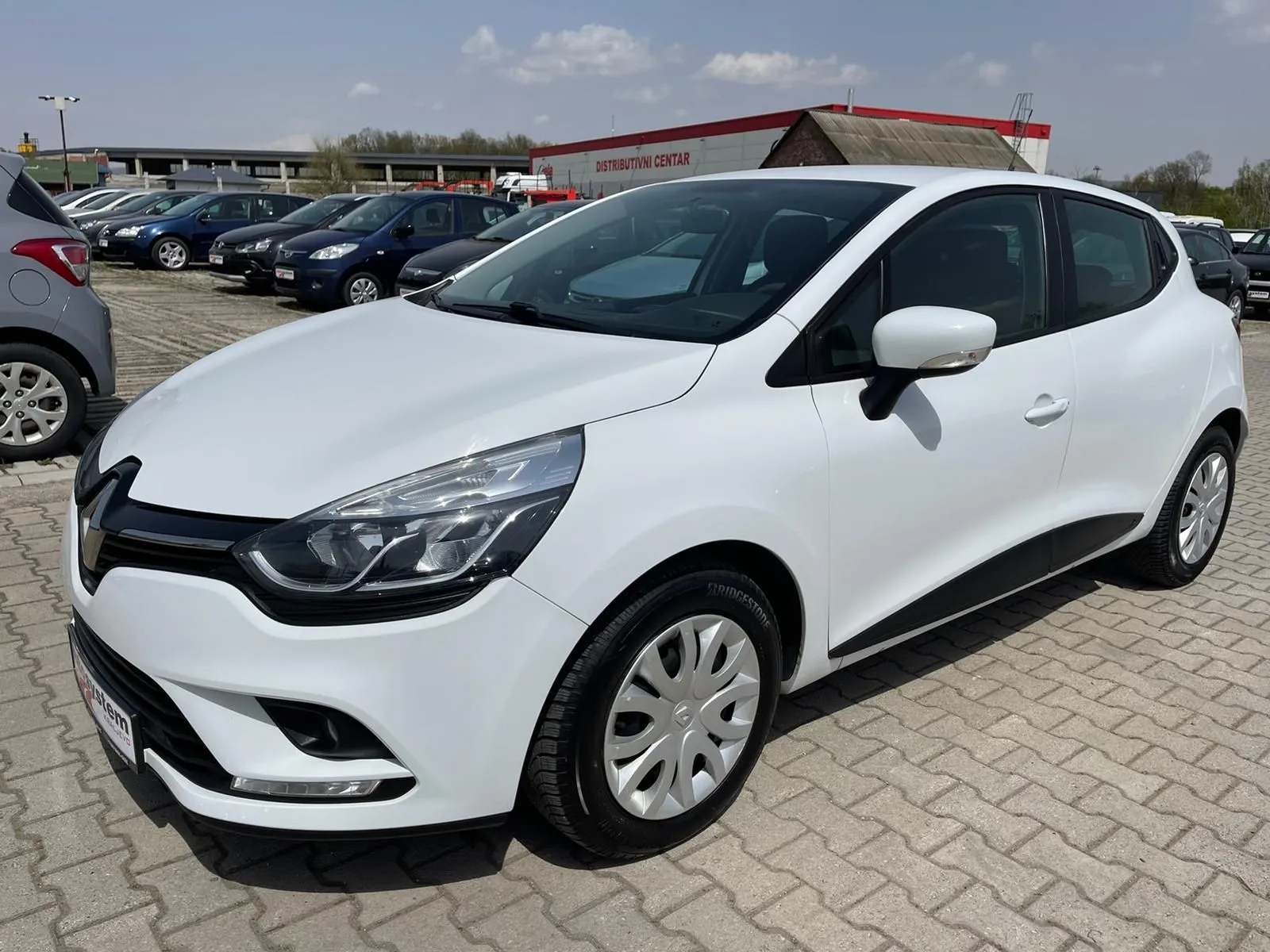 Renault Clio 1.5 DCI KREDITI NA LICU MESTA Image 1